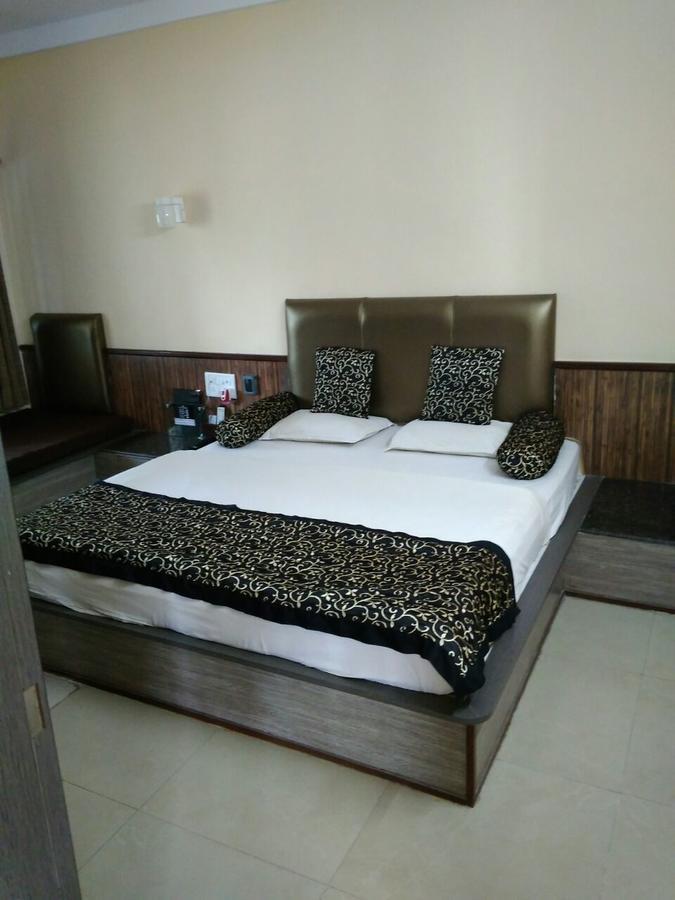 Savshanti Lake Resort Saputara Bagian luar foto